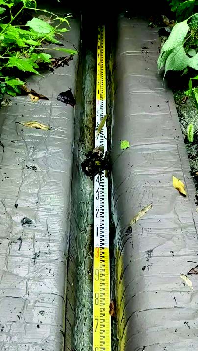 共同研究_排水溝の表面にドライマット設置